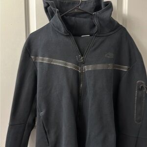 Men’s Black Nike Tech Sweat Suit!!🔥🔥🔥🔥🔥🔥